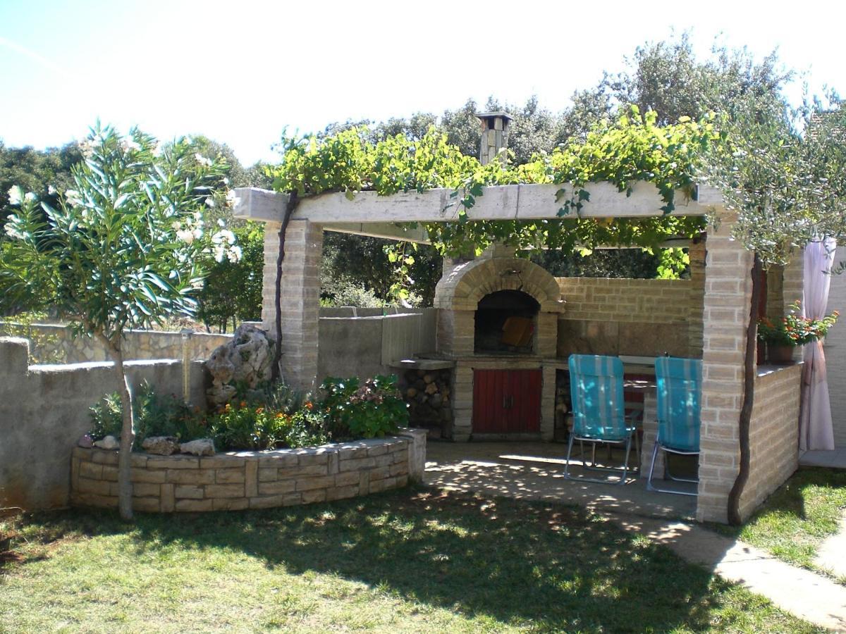 Bava Apartment Ugljan Luaran gambar